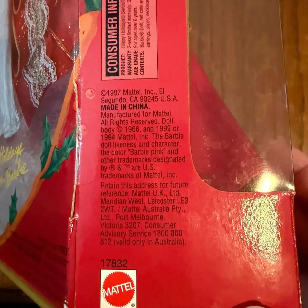 1997 Happy Holidays Barbie Special Edition 12